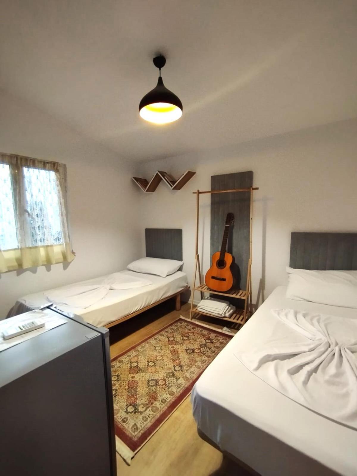 2 Single Bedroom Tirana Exterior foto